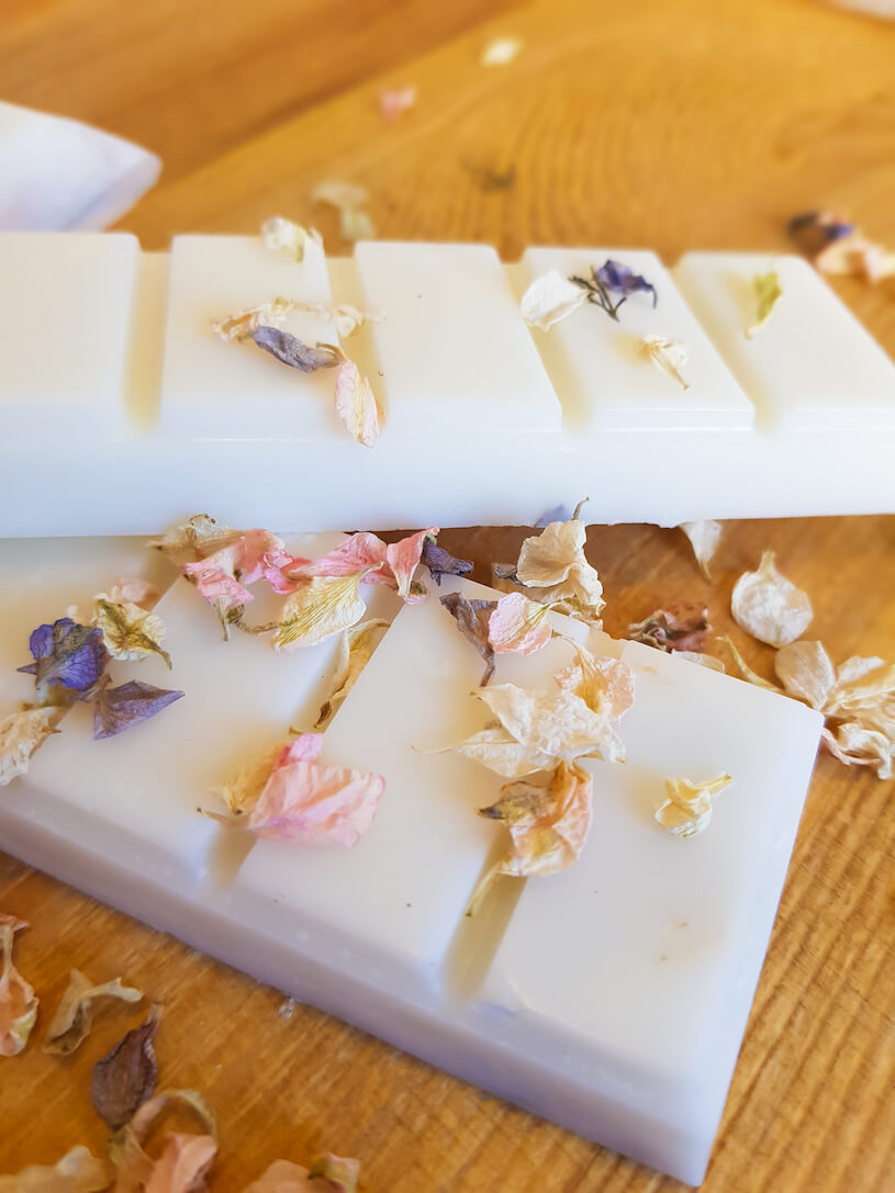 Laundry Day scented snap bar wax melts